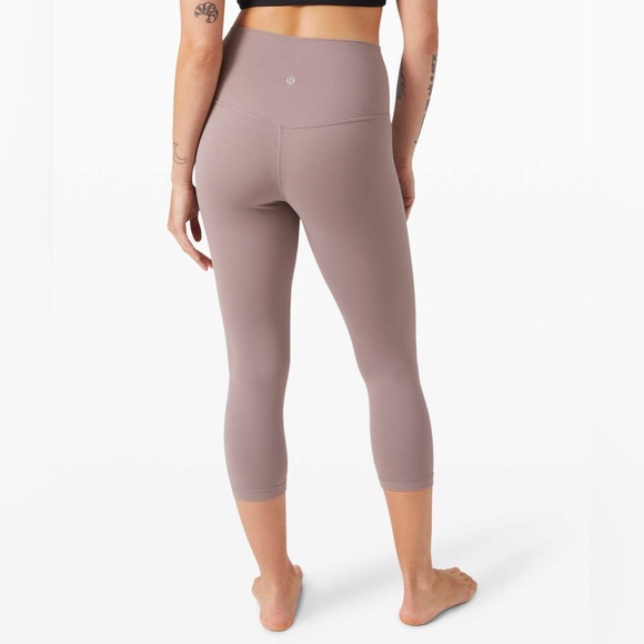 Lululemon Align Crop 21" *Cool
Violet Verbena - Picture 1 of 6